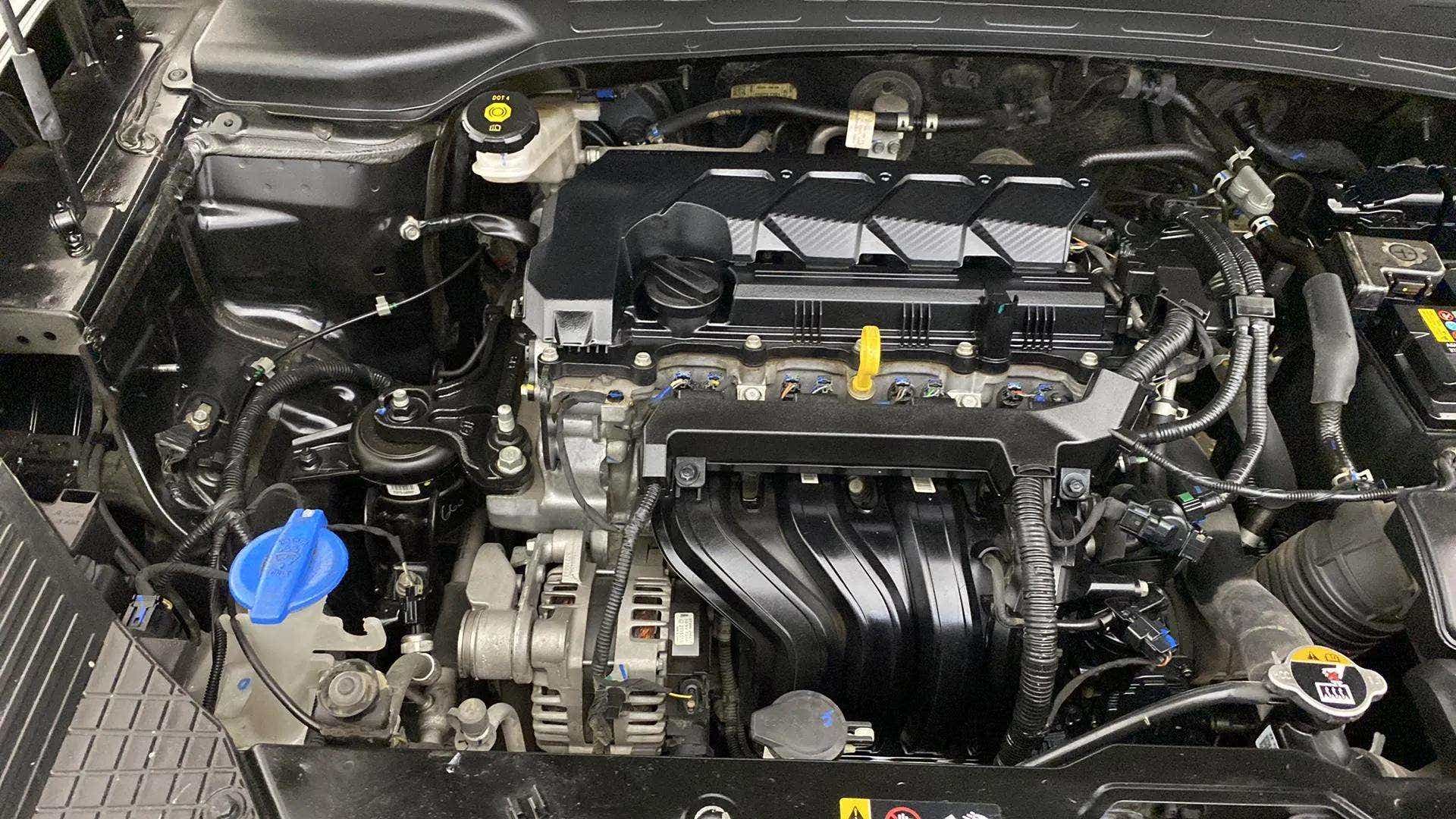 Engine bay of a Hyundai Creta 2018-2023