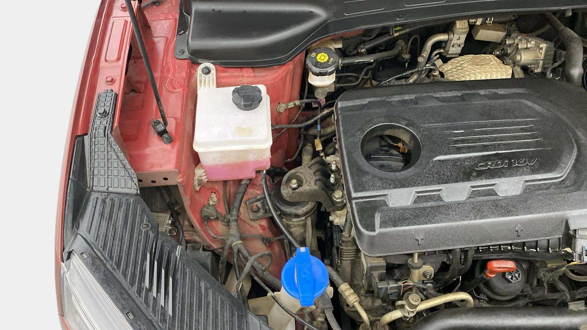 Engine bay view of a Hyundai Creta 2018-2023