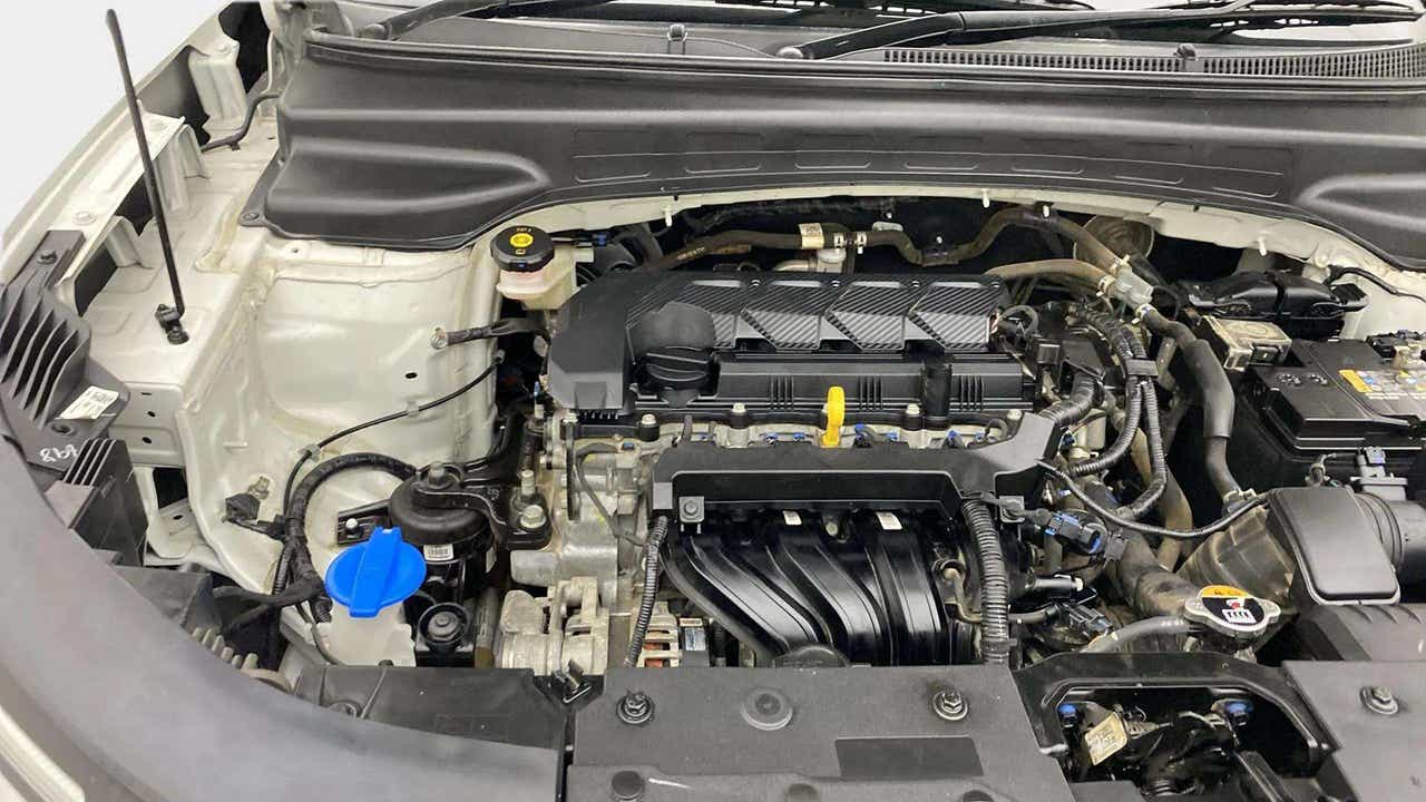 Engine bay of a Hyundai Creta