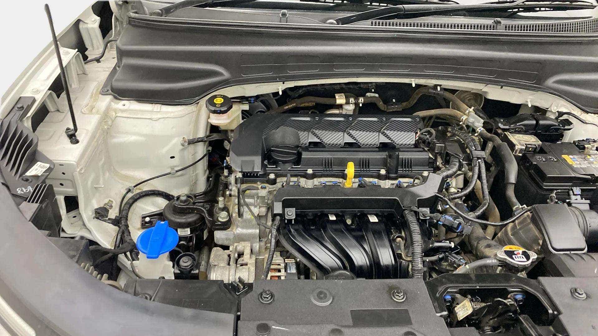 Engine bay of a Hyundai Creta