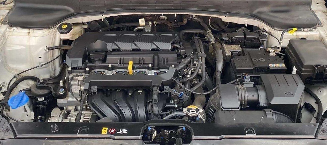 Engine bay of a Hyundai Creta 2018-2023