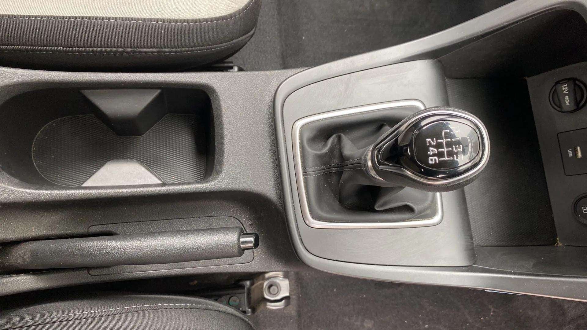 Gear shift knob and center console of a Hyundai Creta 2018-2023
