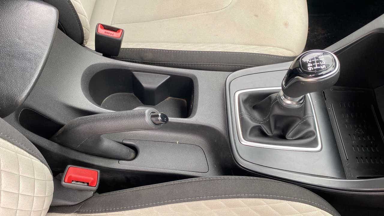 Gear lever and center console of a Hyundai Creta 2018-2023