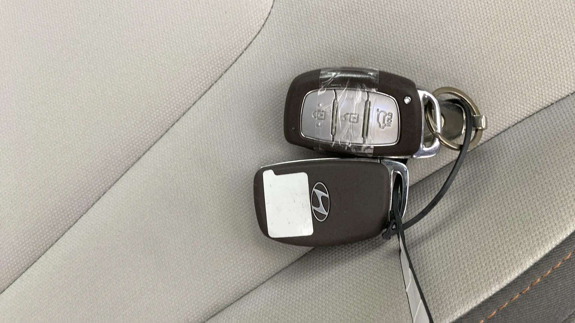 Set of car keys of a Hyundai Creta