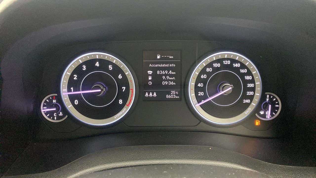 Instrument cluster of a Hyundai Creta 2018-2023