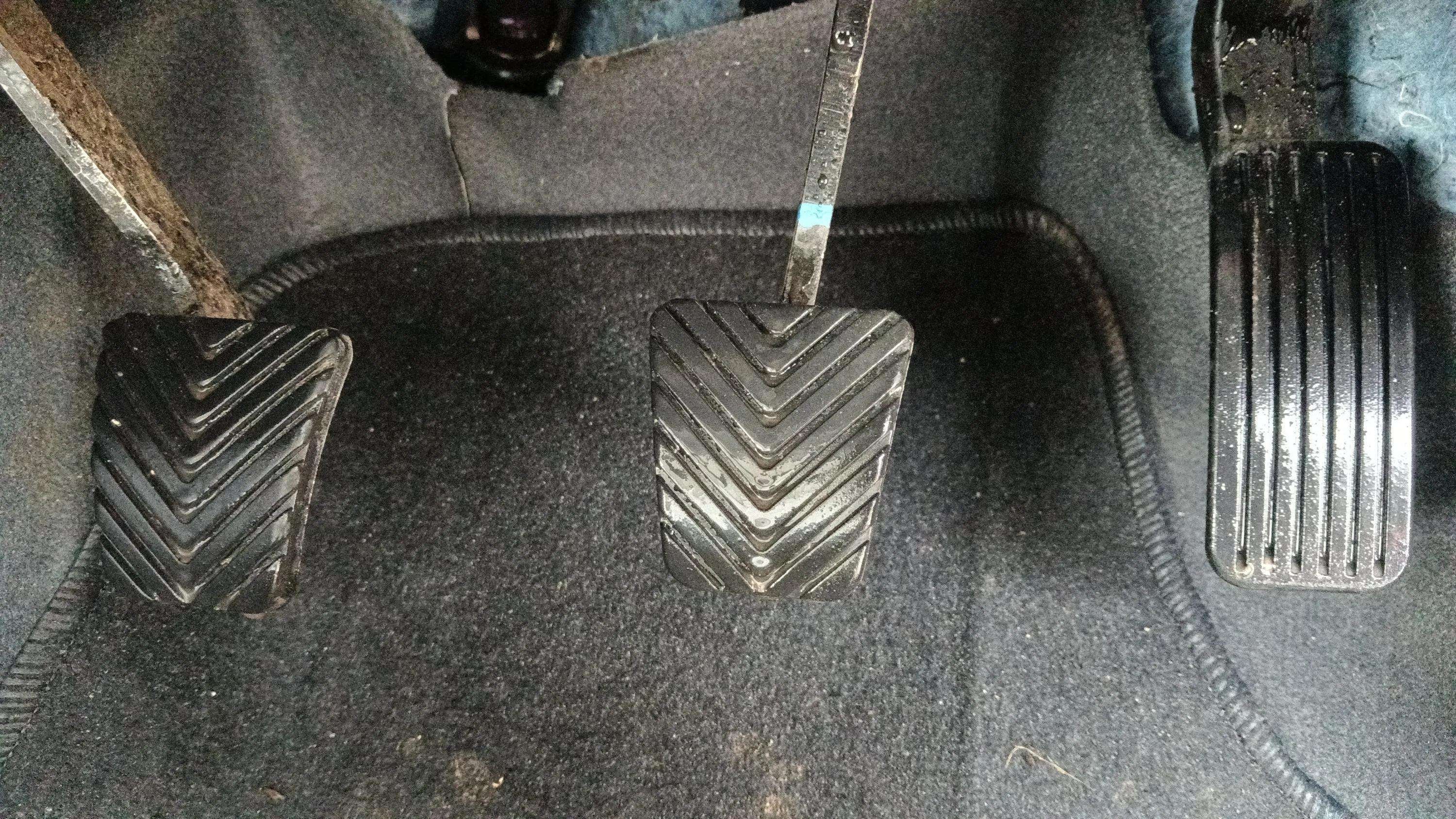 Pedals area of a Hyundai Creta