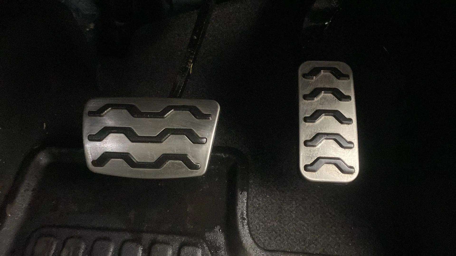 Foot pedals of a Hyundai Creta 2018-2023