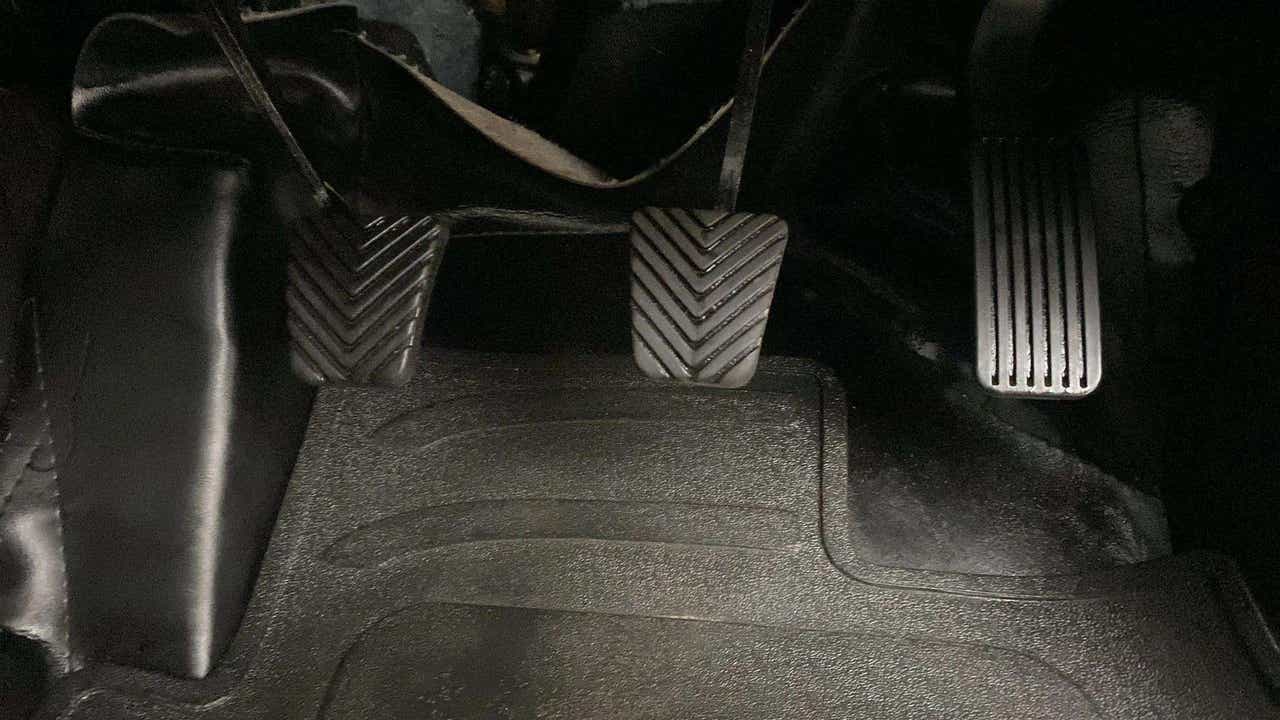Close-up of pedals in a Hyundai Creta 2018-2023