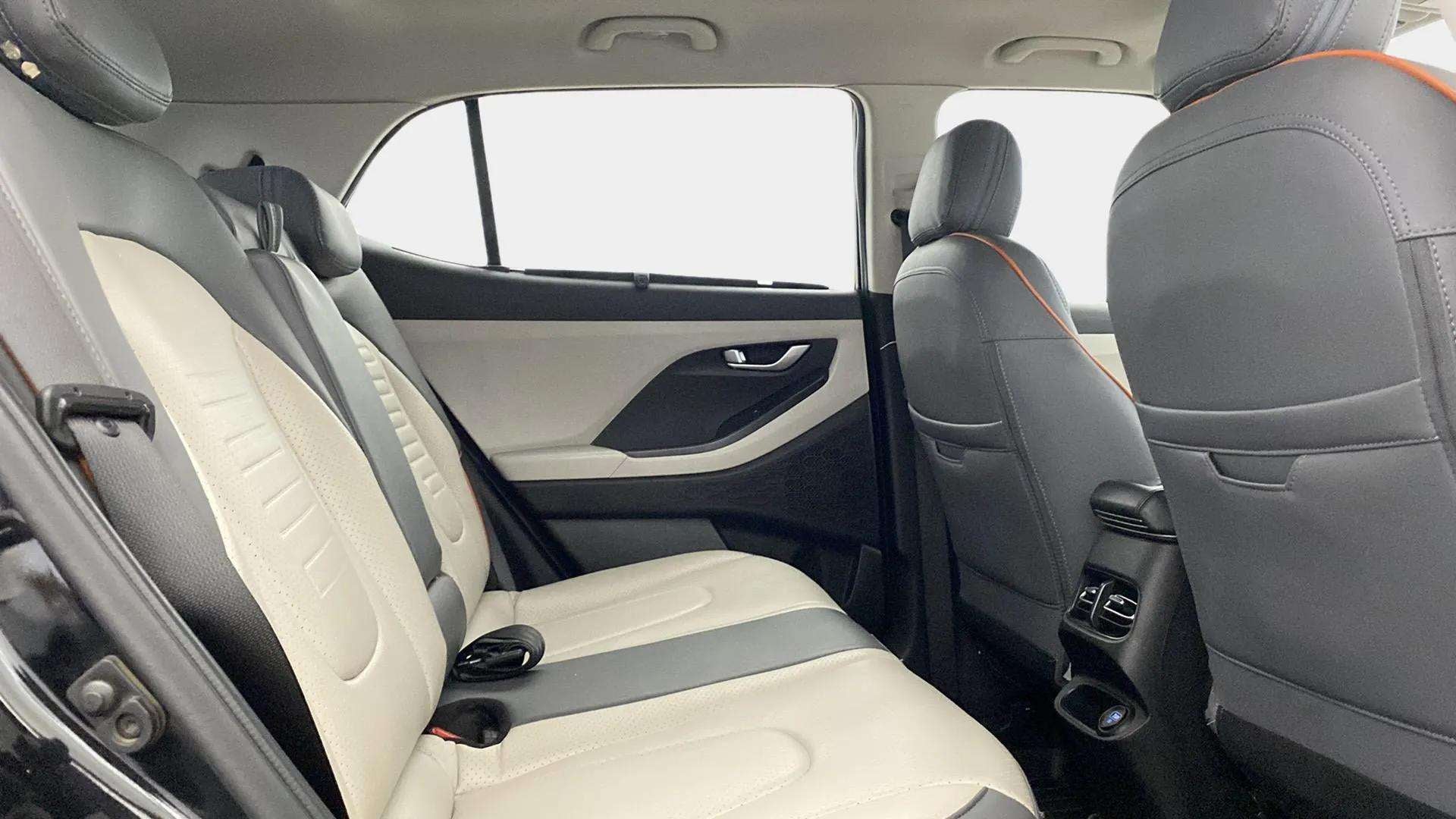 Rear seat view of a Hyundai Creta 2018-2023