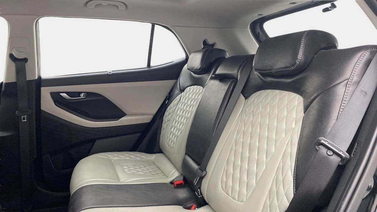 Rear seat view of a Hyundai Creta 2018-2023