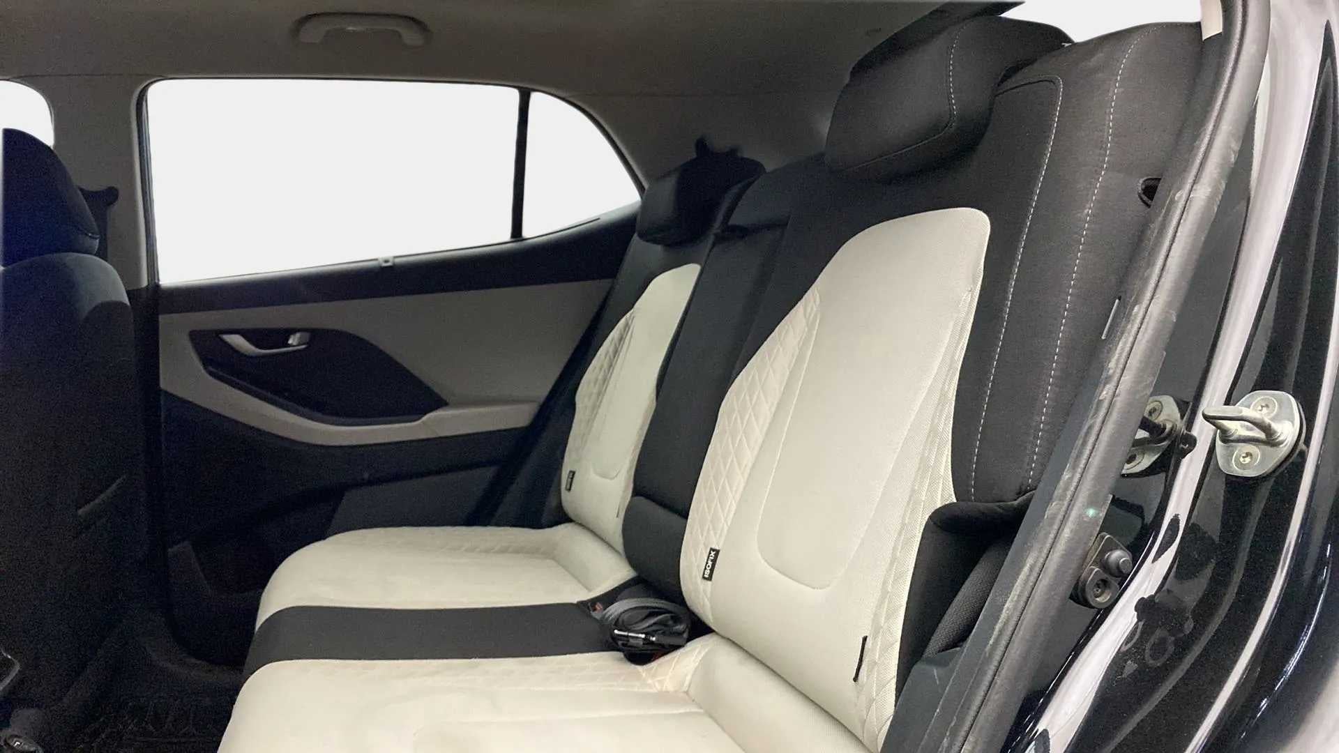 Rear seat interior of a Hyundai Creta 2018-2023