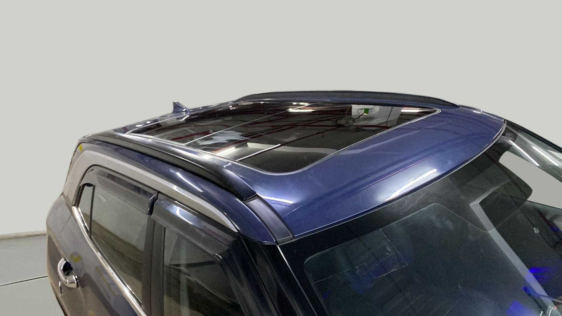 Sunroof view of a Hyundai Creta 2018-2023