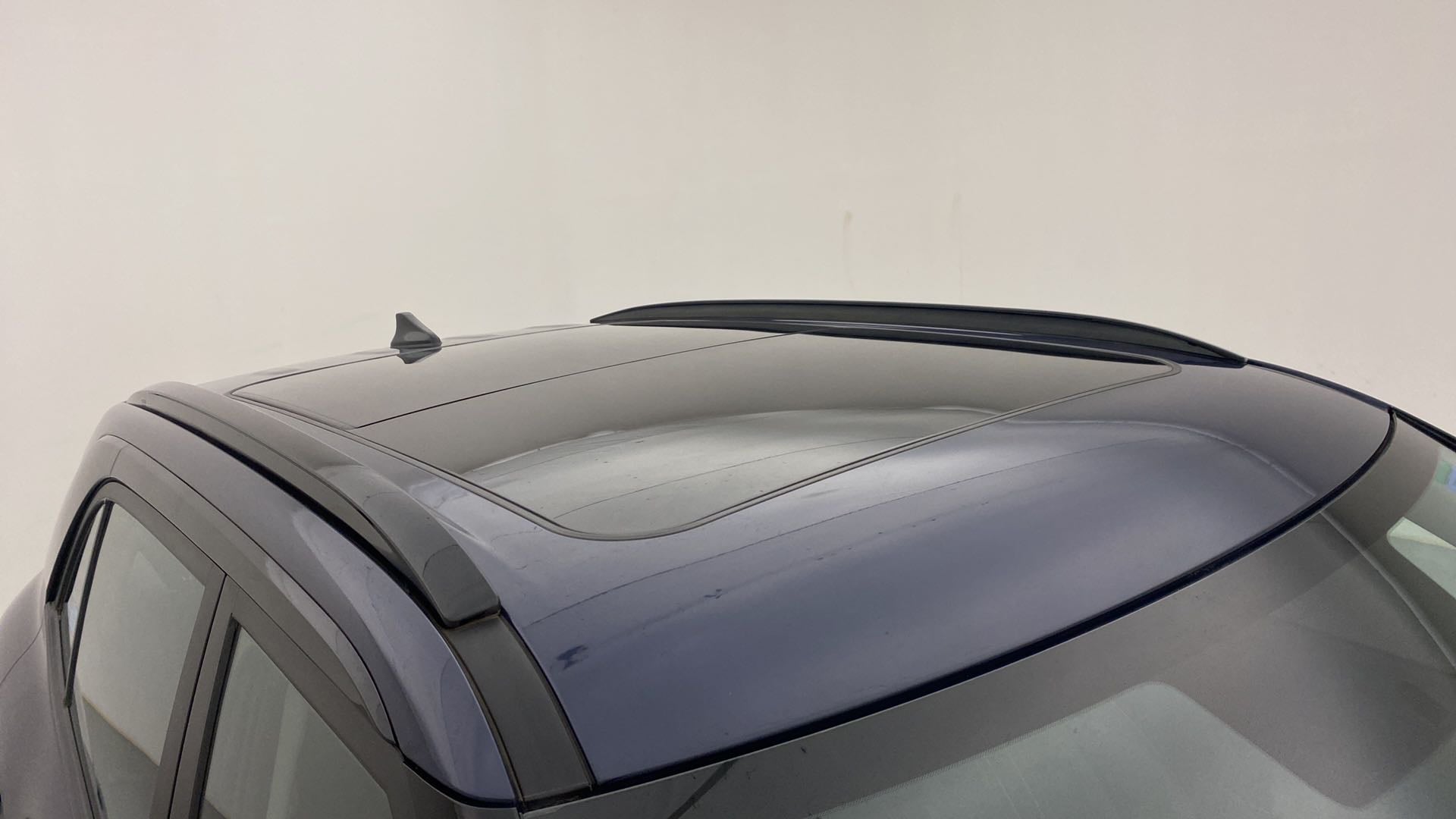 Sunroof and roof area of a Hyundai Creta 2018-2023