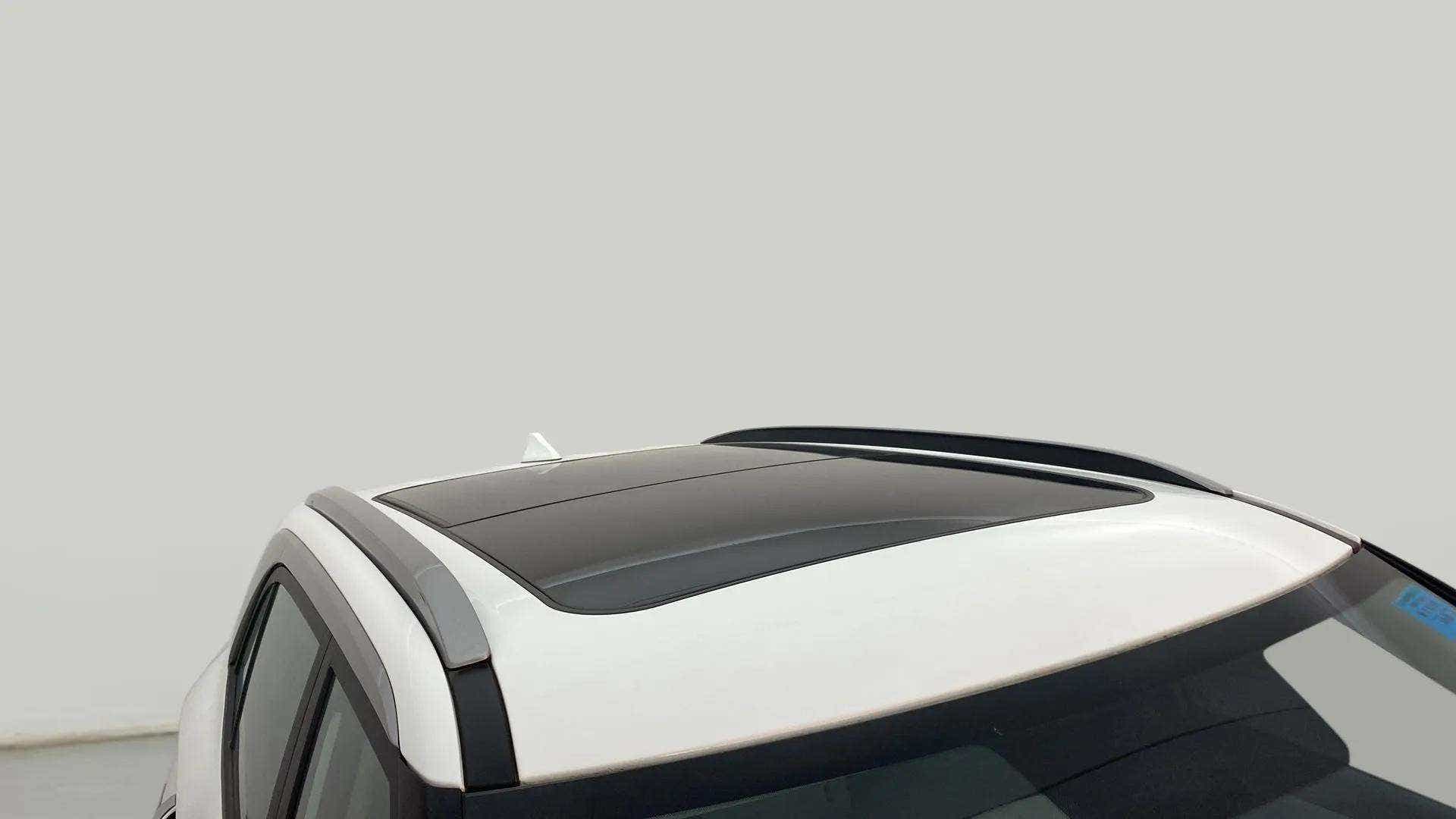 Sunroof view of a Hyundai Creta 2018-2023