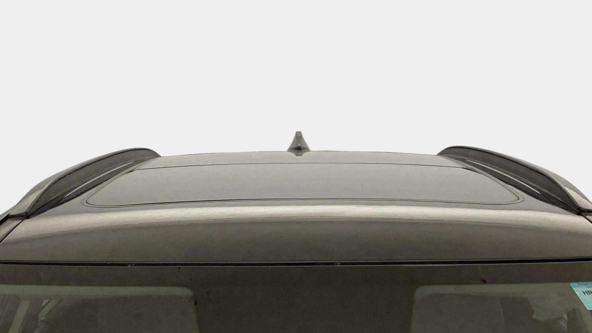 Sunroof and roof rails of a Hyundai Creta 2018-2023