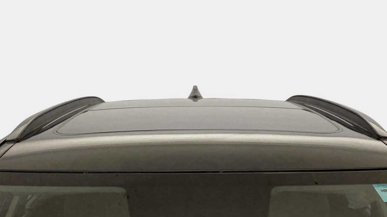 Sunroof and roof rails of a Hyundai Creta 2018-2023