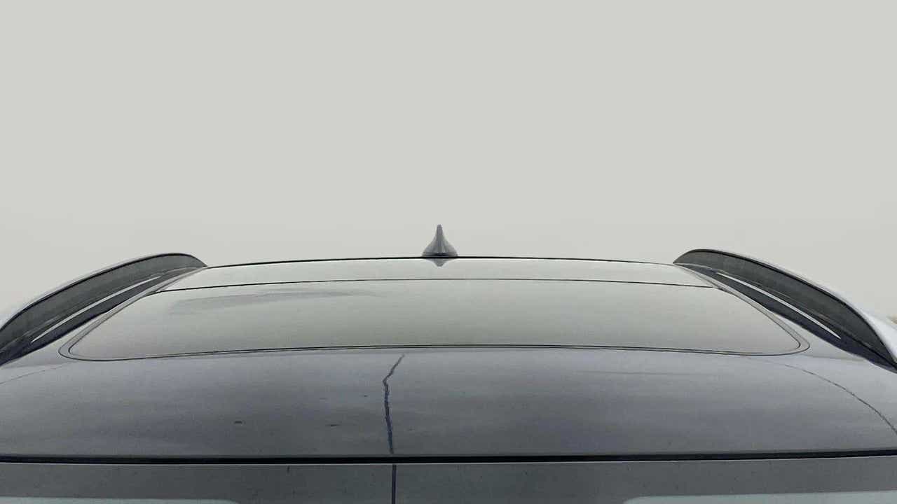 Sunroof and roof rails of a Hyundai Creta