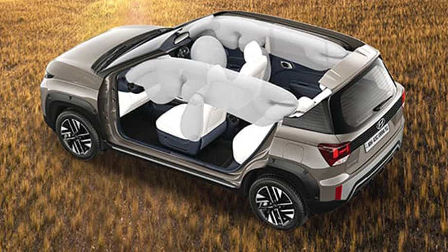Interior view showing airbags of Hyundai Exter