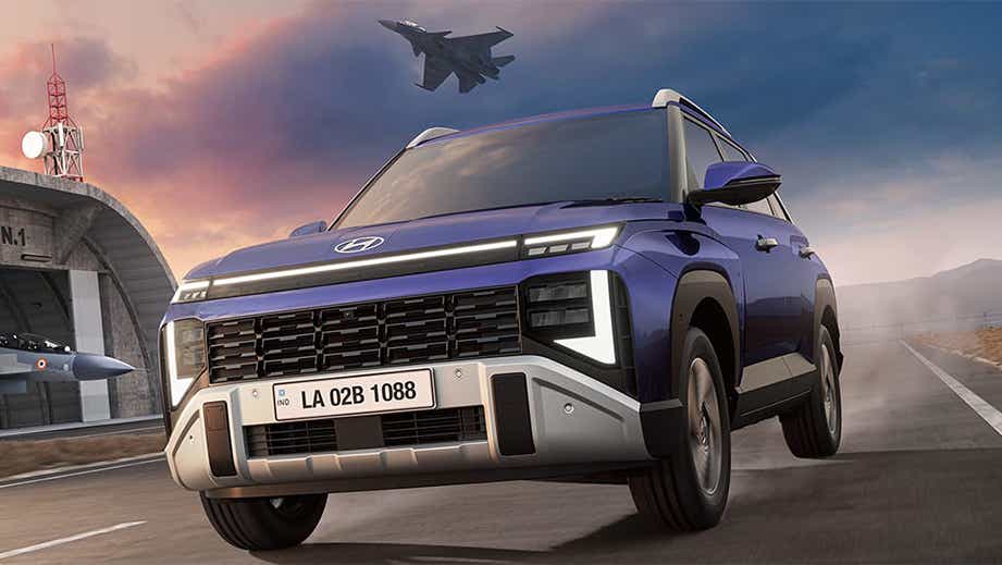 Front three-quarter of a Hyundai Venue Facelift