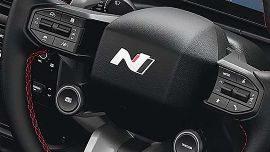 Steering wheel close-up of a Hyundai Venue N Line Facelift