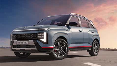 Front three quarter view of a Hyundai Venue N Line Facelift