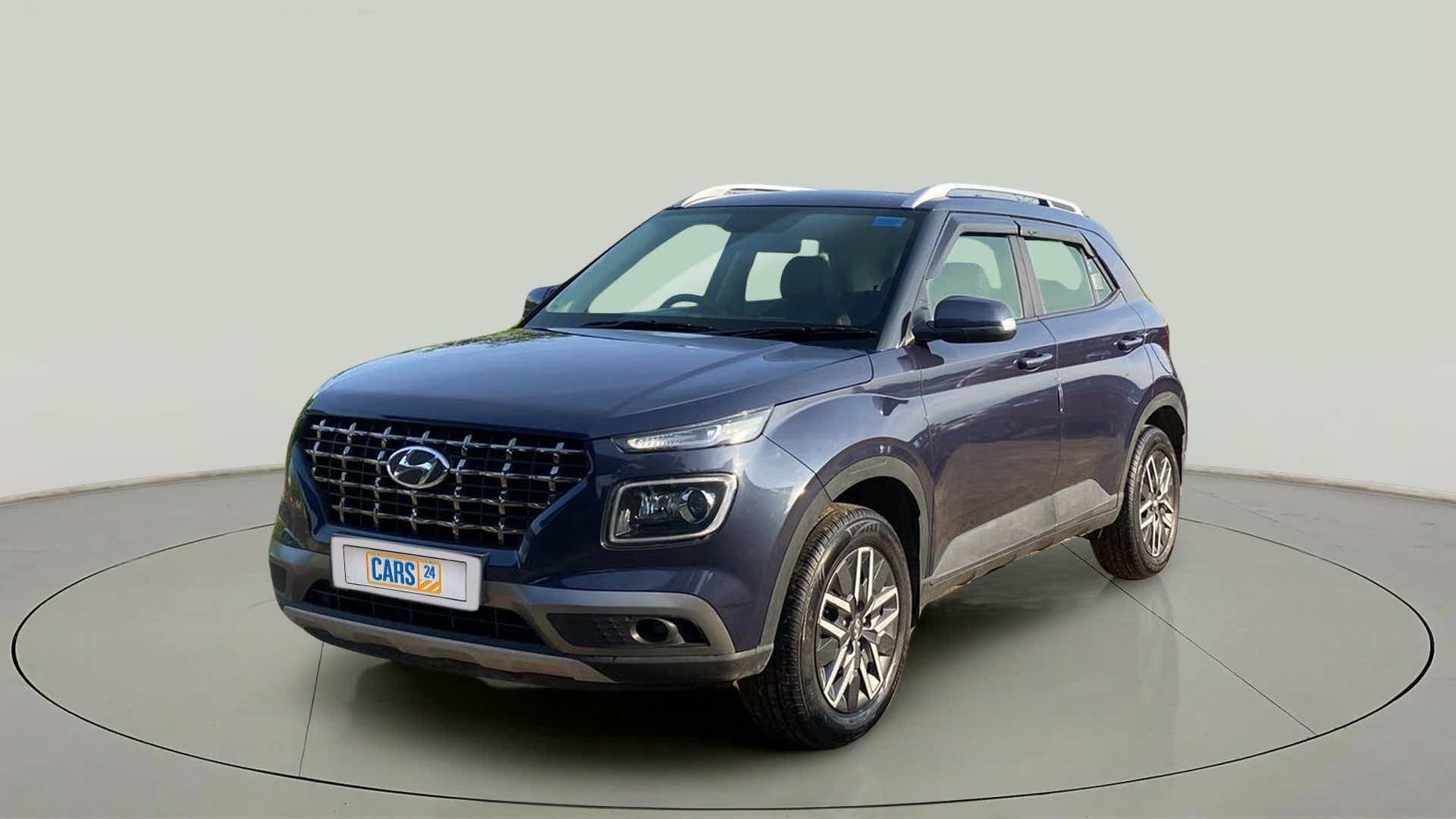 Front three-quarter view of a Hyundai Venue