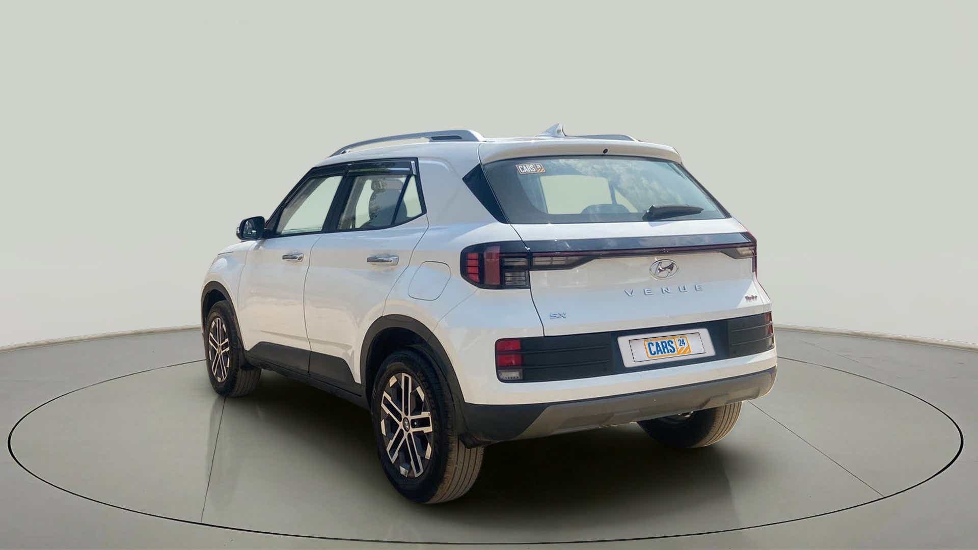 Rear three-quarter of a Hyundai Venue