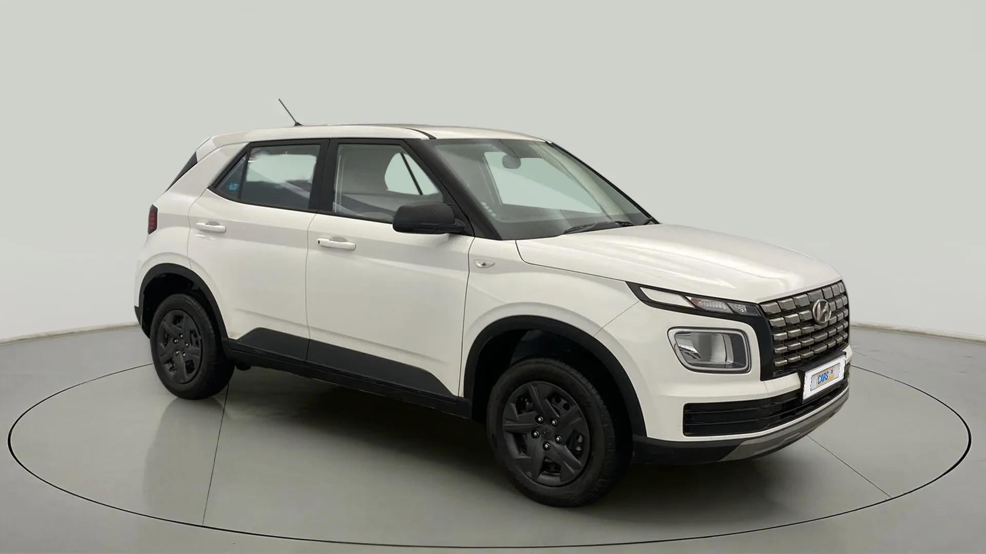 Front three-quarter view of a Hyundai Venue