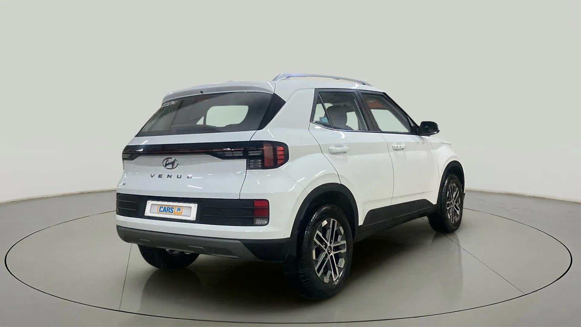Rear three-quarter of a Hyundai Venue