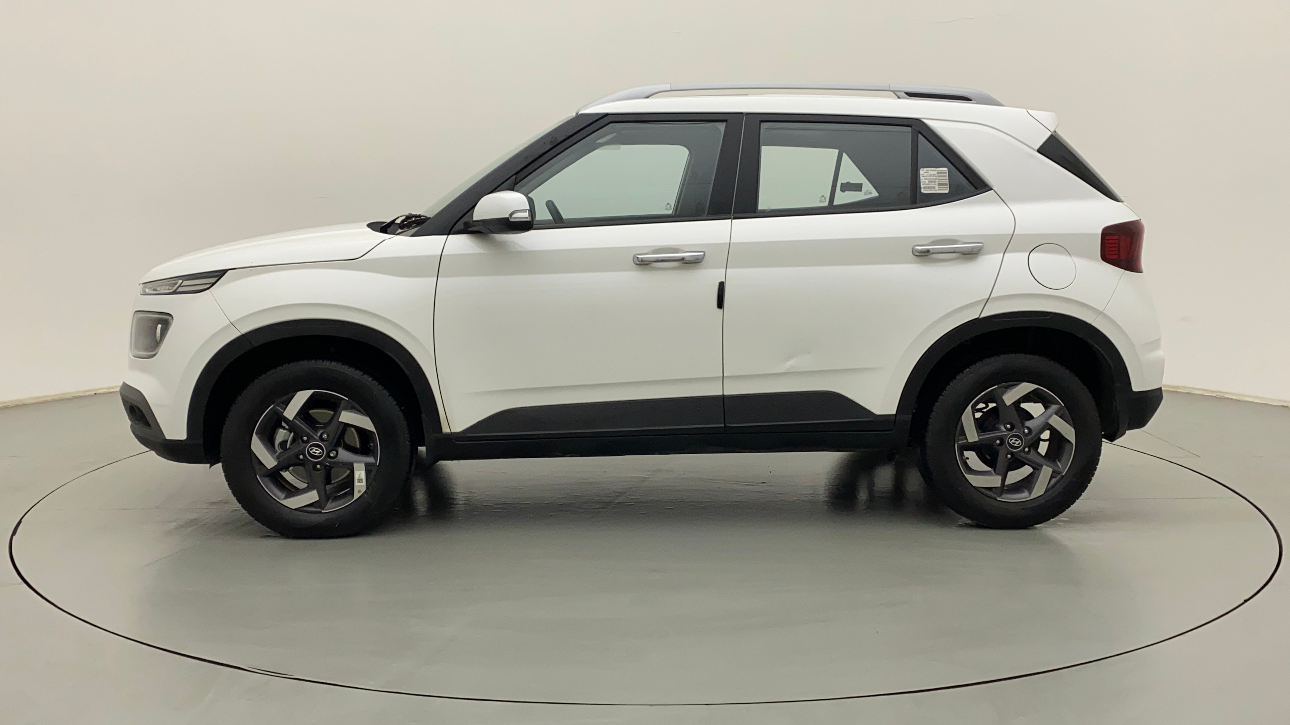 Side view of a Hyundai Venue