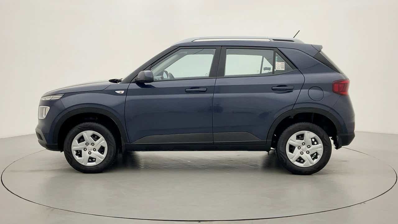 Side profile of a Hyundai Venue