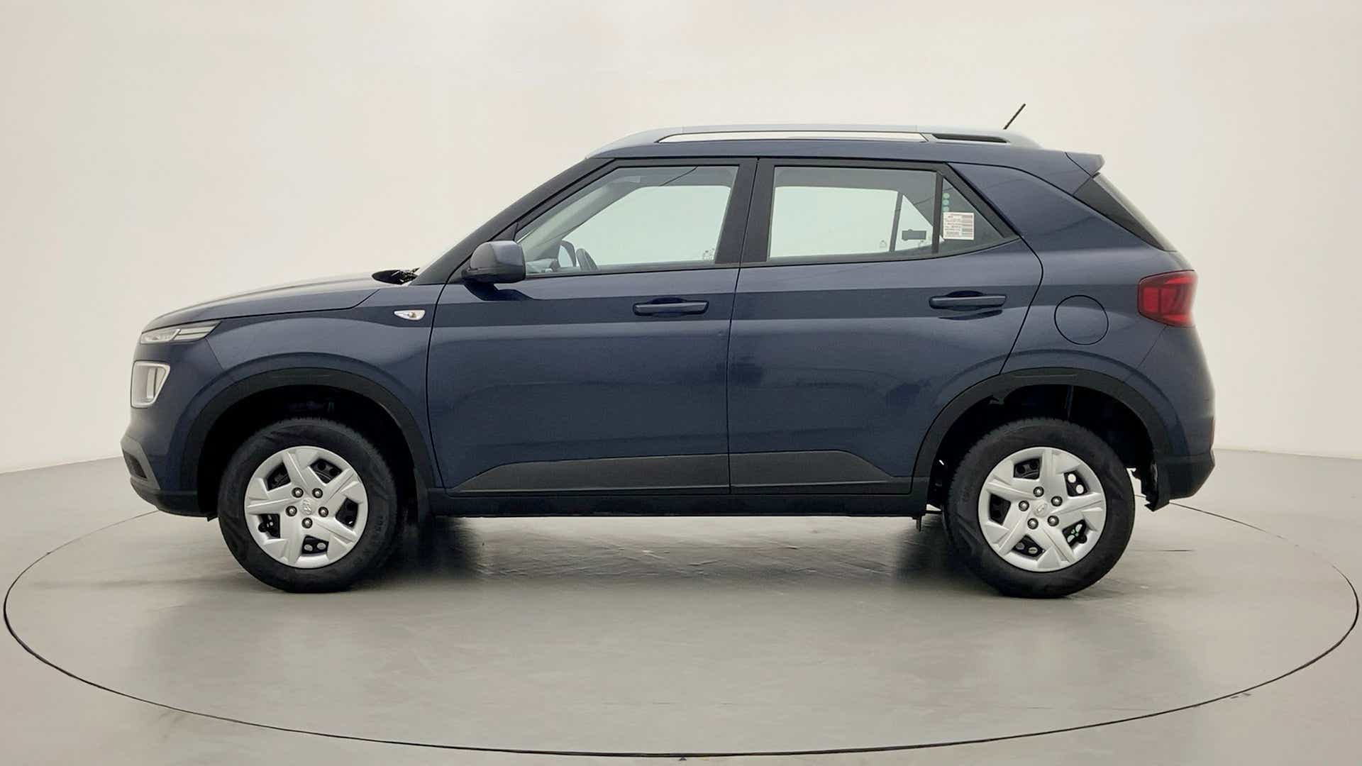 Side profile of a Hyundai Venue