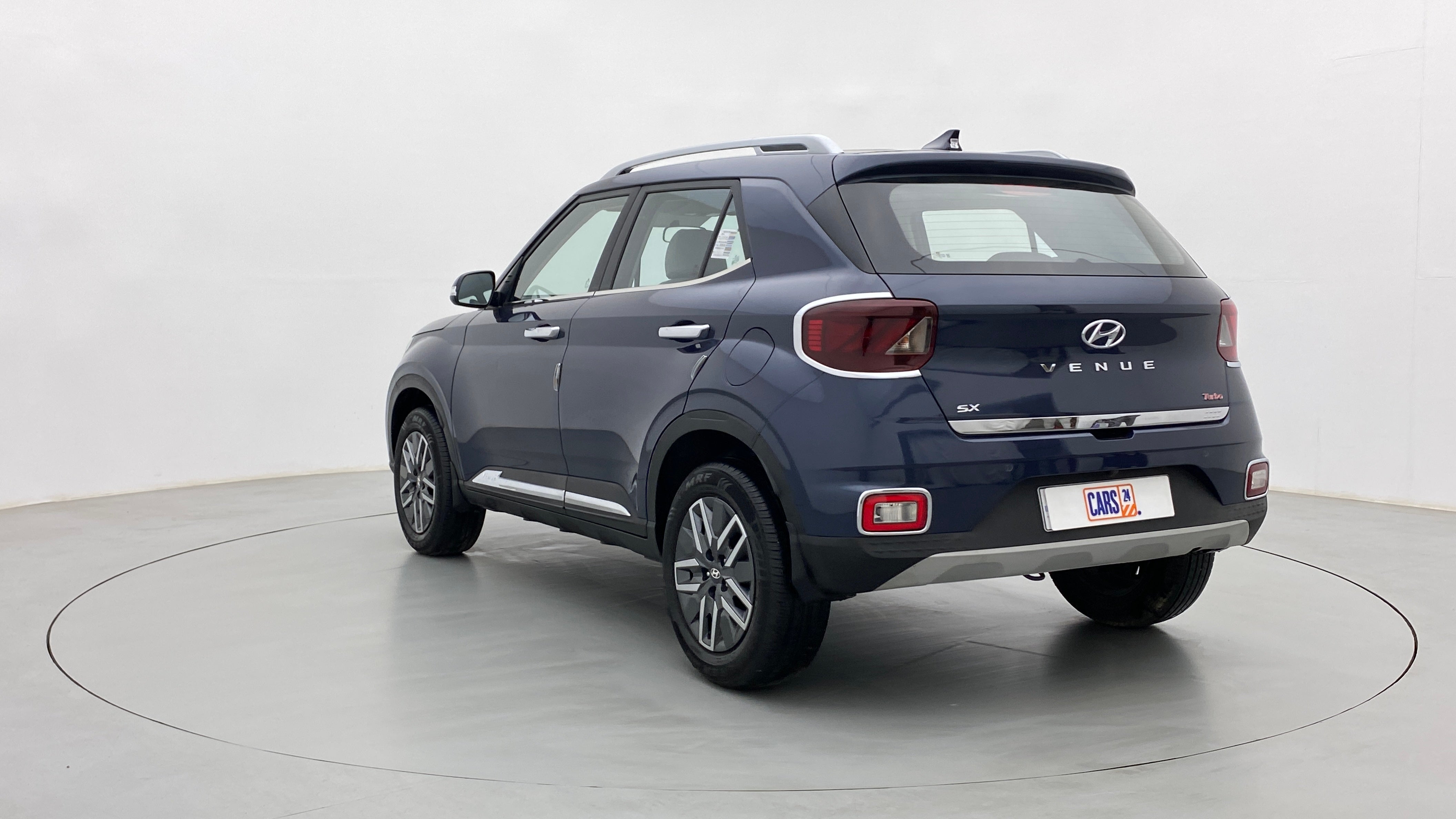 Rear three-quarter of a Hyundai Venue SX