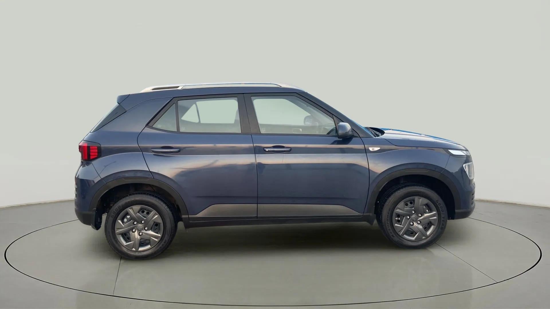 Side view of a Hyundai Venue