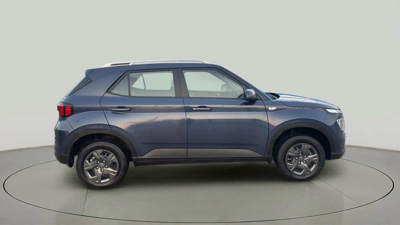 Side view of a Hyundai Venue