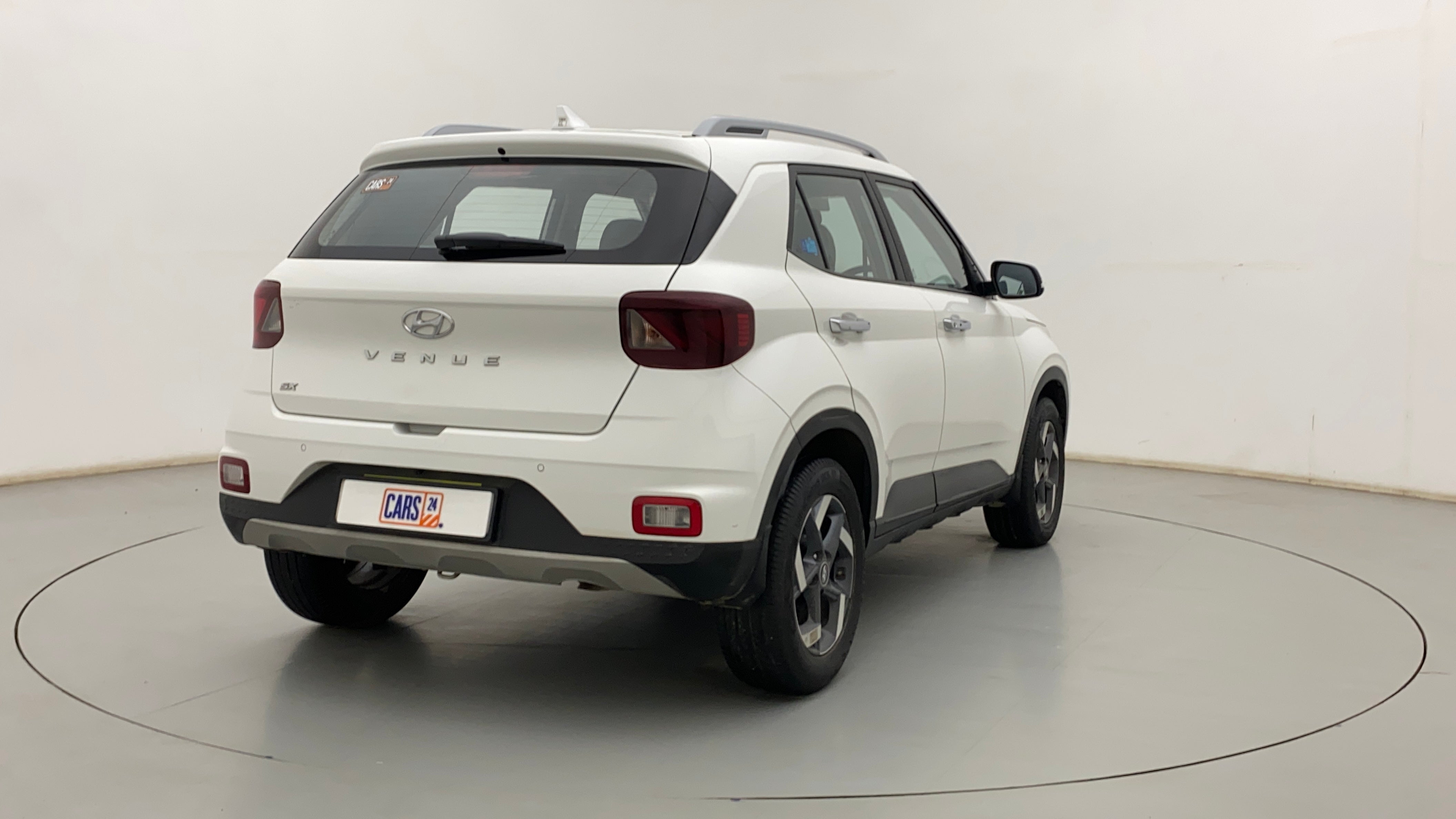 Rear three-quarter of a Hyundai Venue