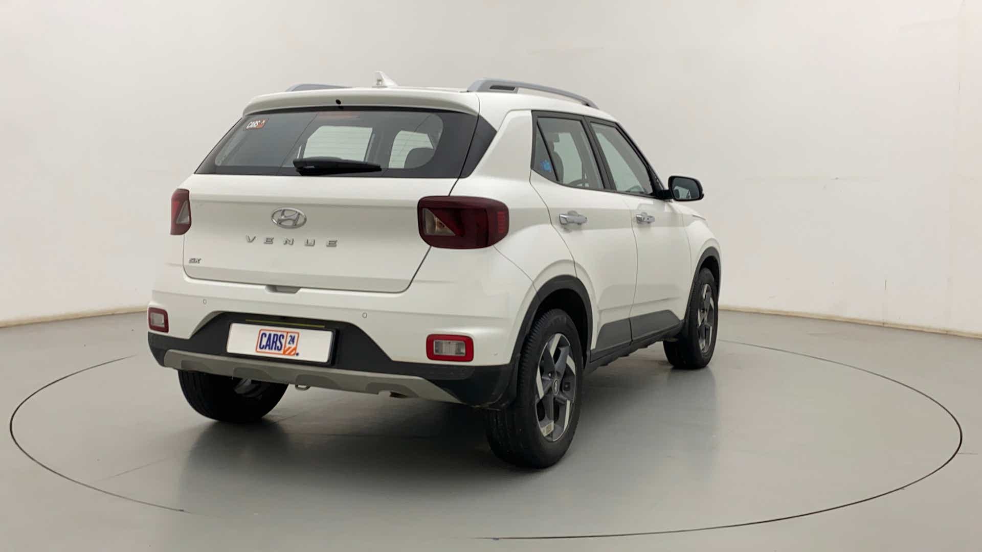 Rear three-quarter of a Hyundai Venue