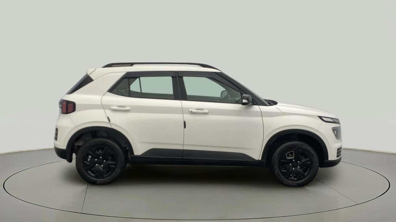 Side view of a Hyundai Venue