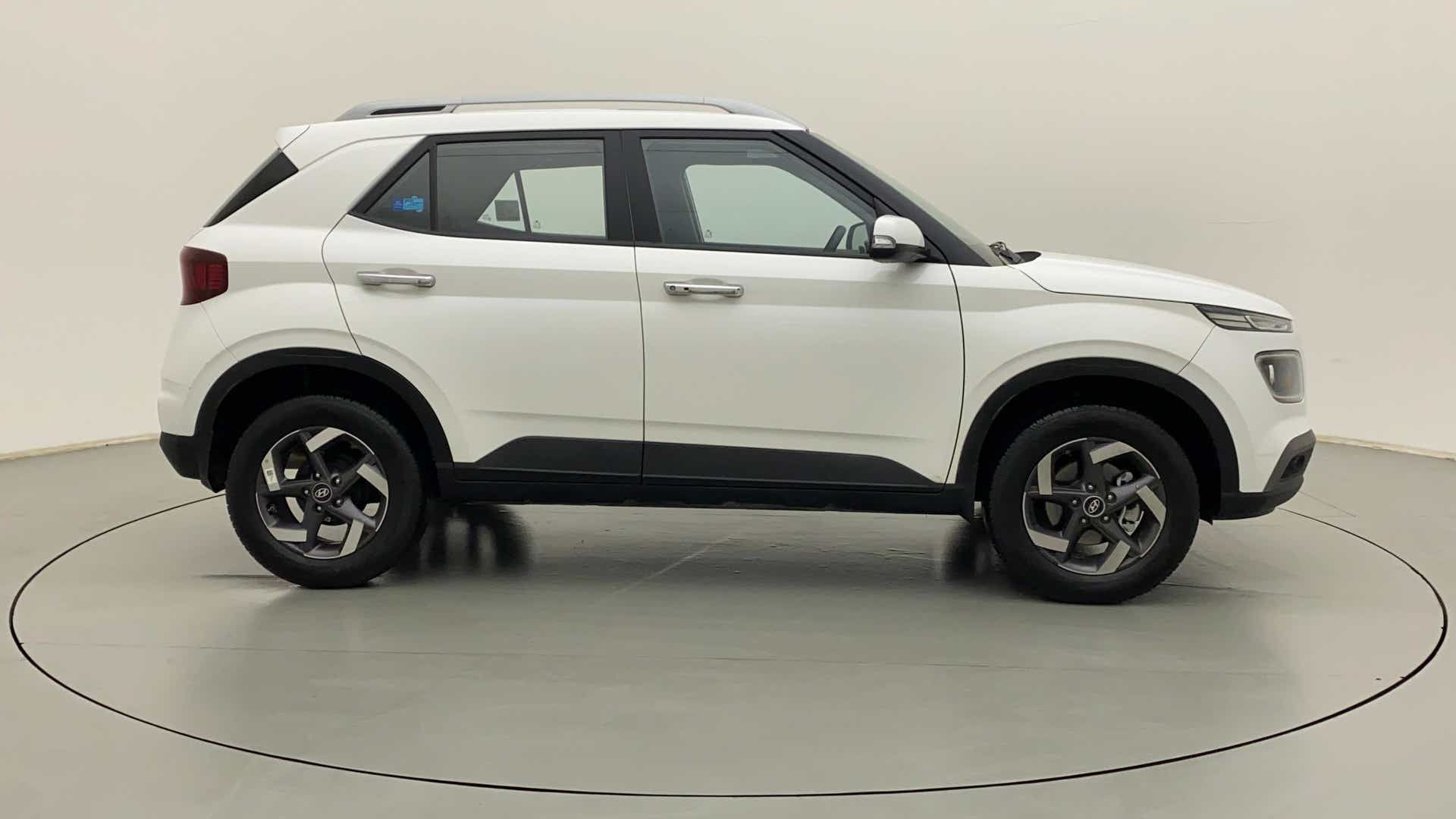 Side view of a Hyundai Venue