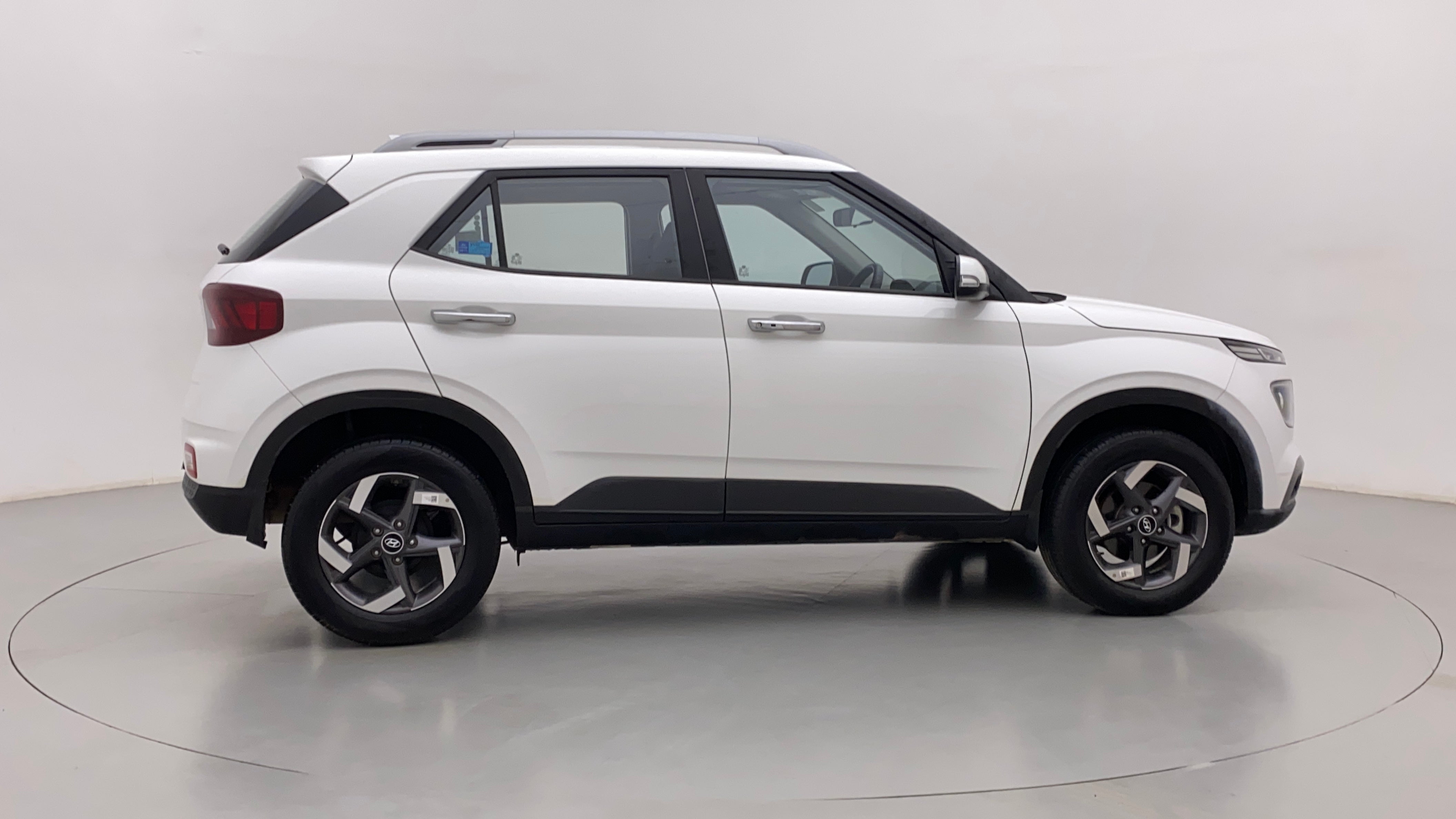 Side view of a Hyundai Venue