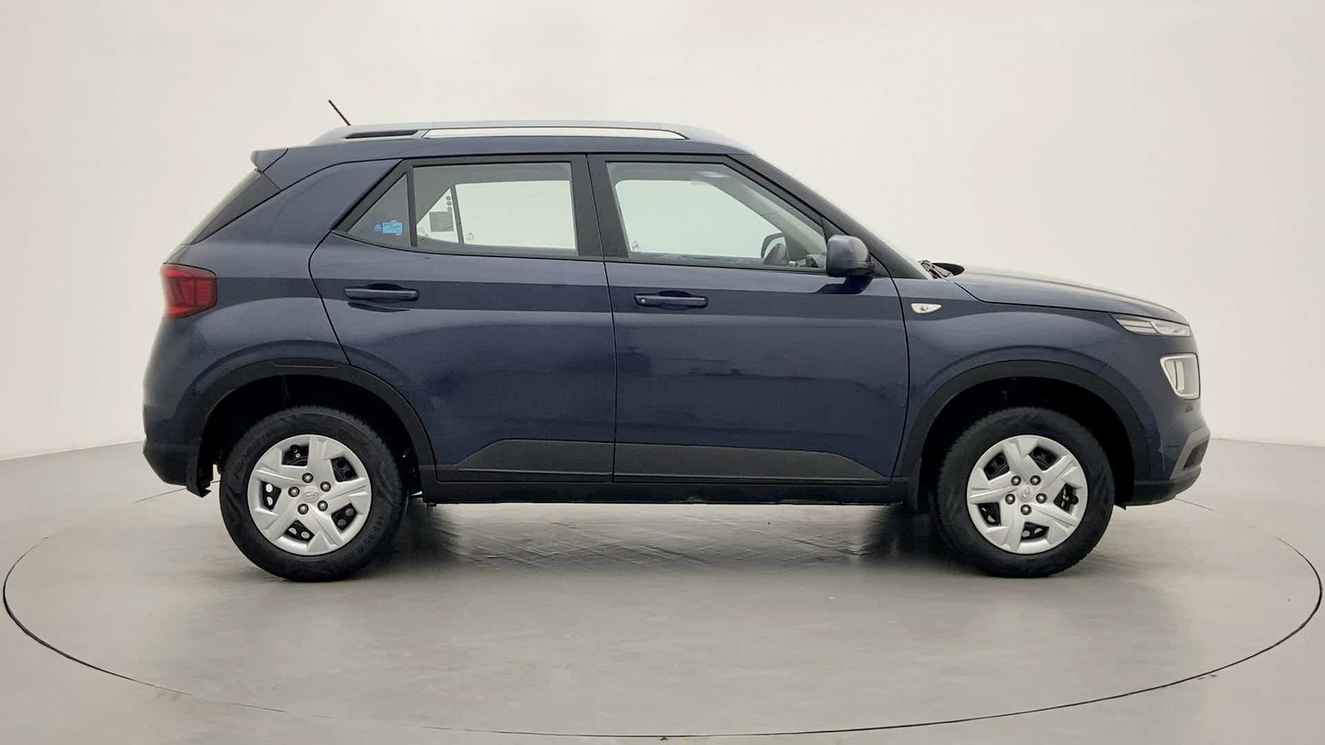 Side view of a Hyundai Venue