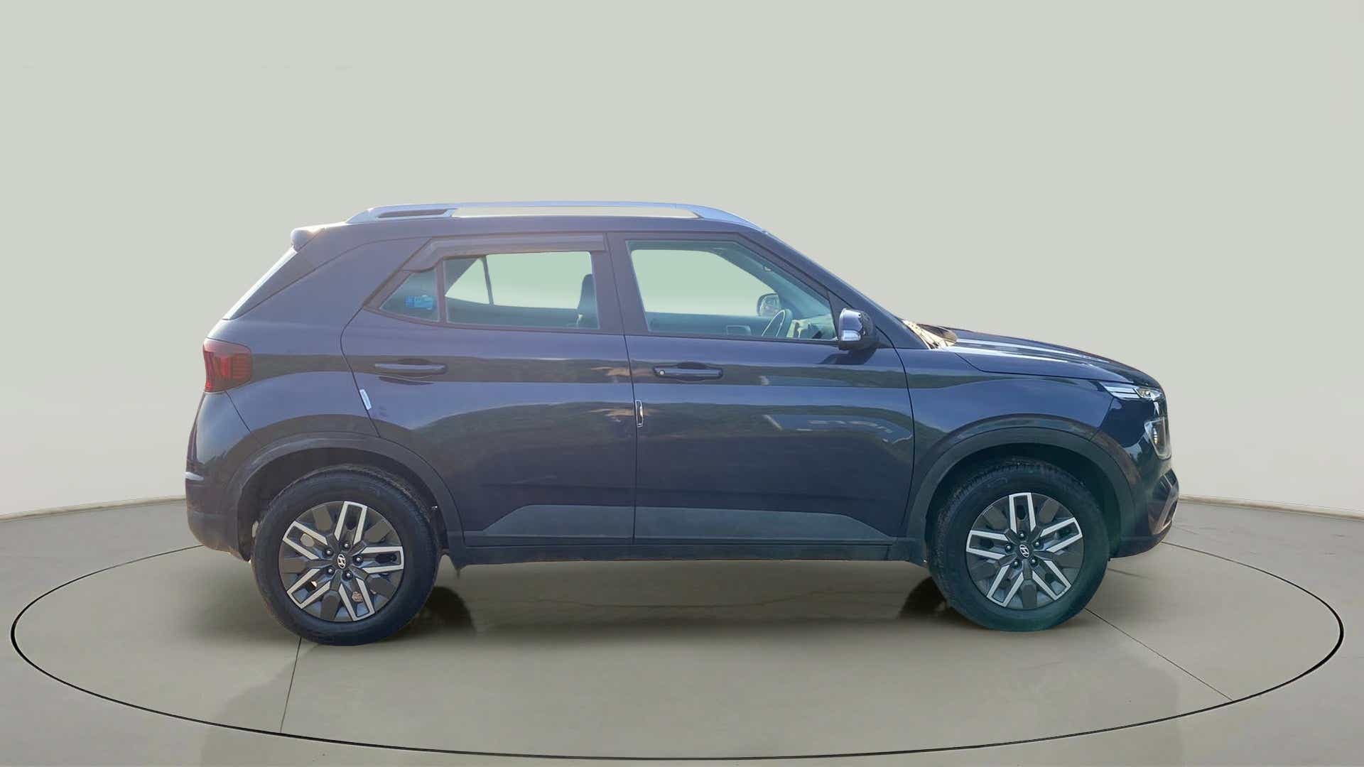 Side view of a Hyundai Venue