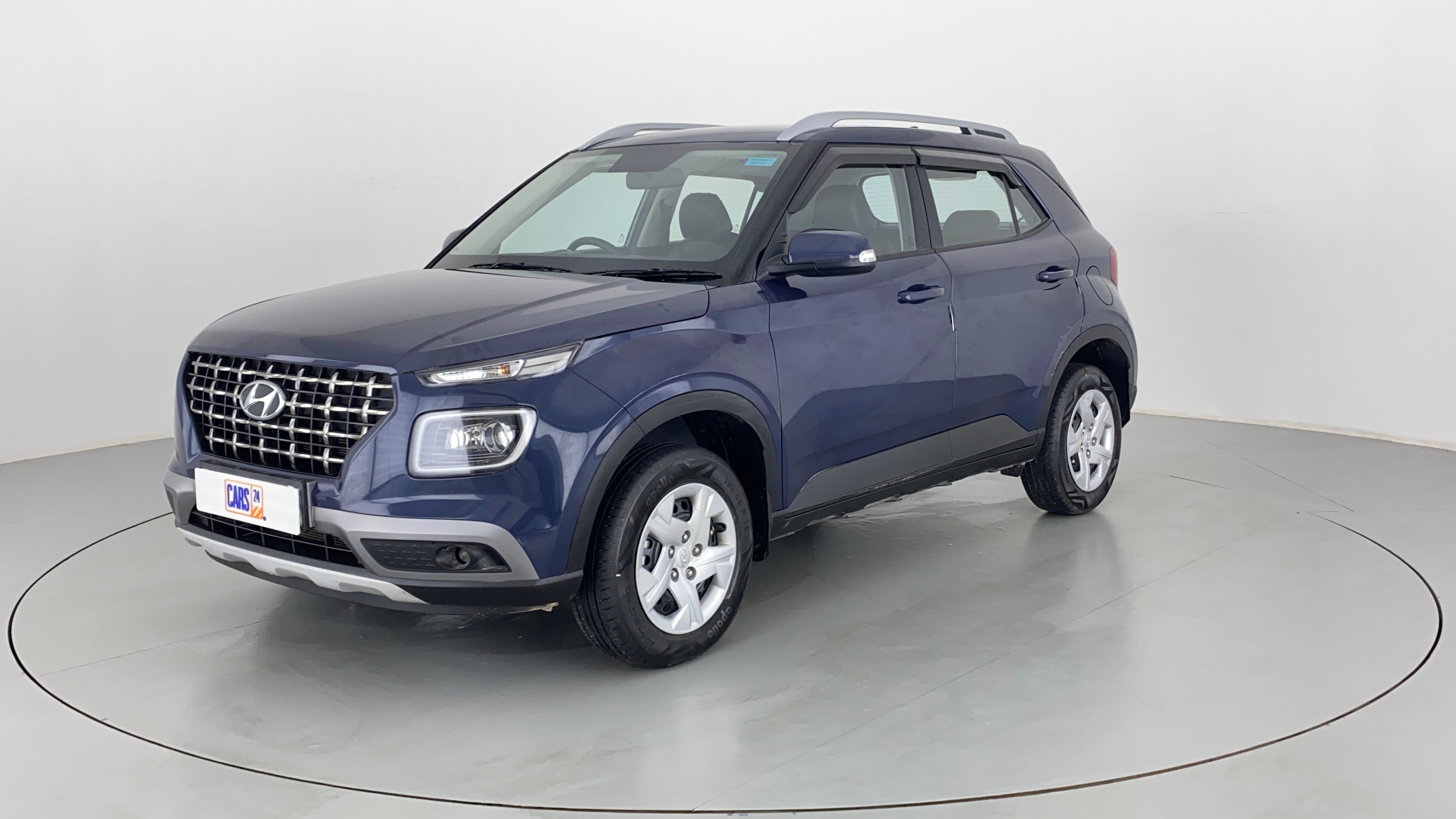 Front three-quarter view of a Hyundai Venue