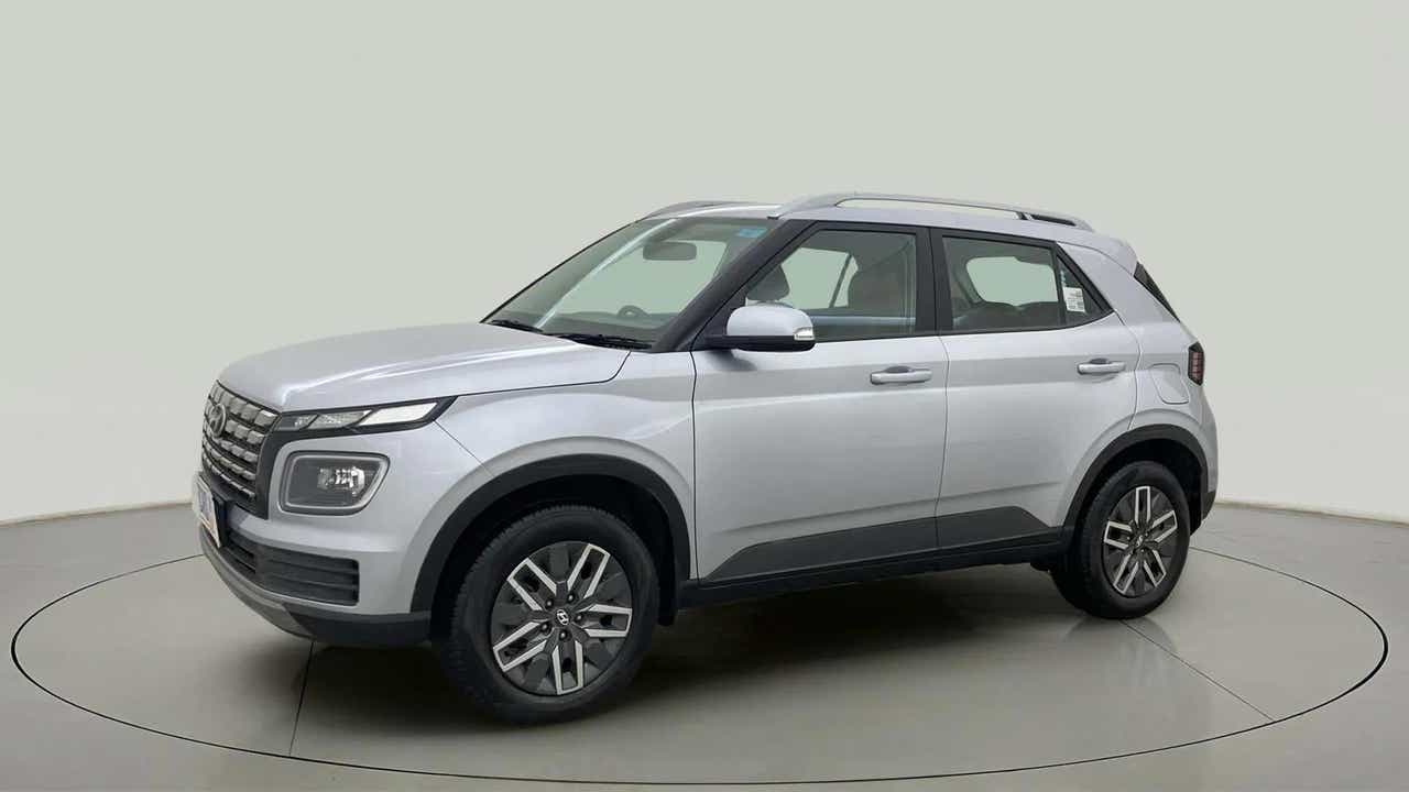 Front three-quarter of a Hyundai Venue