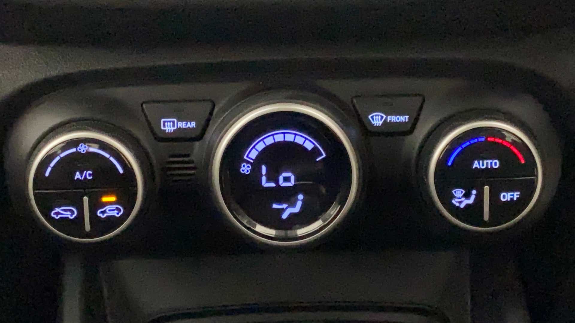 Climate control dashboard of a Hyundai Venue
