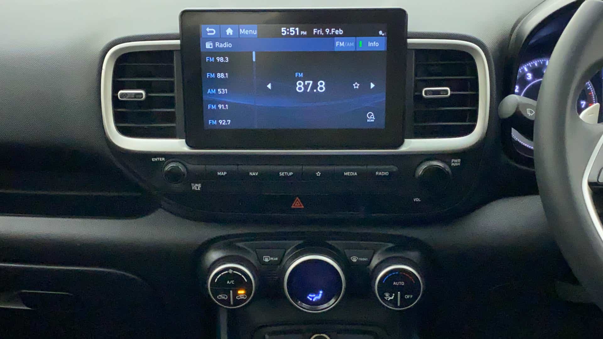 Dashboard infotainment system of a Hyundai Venue