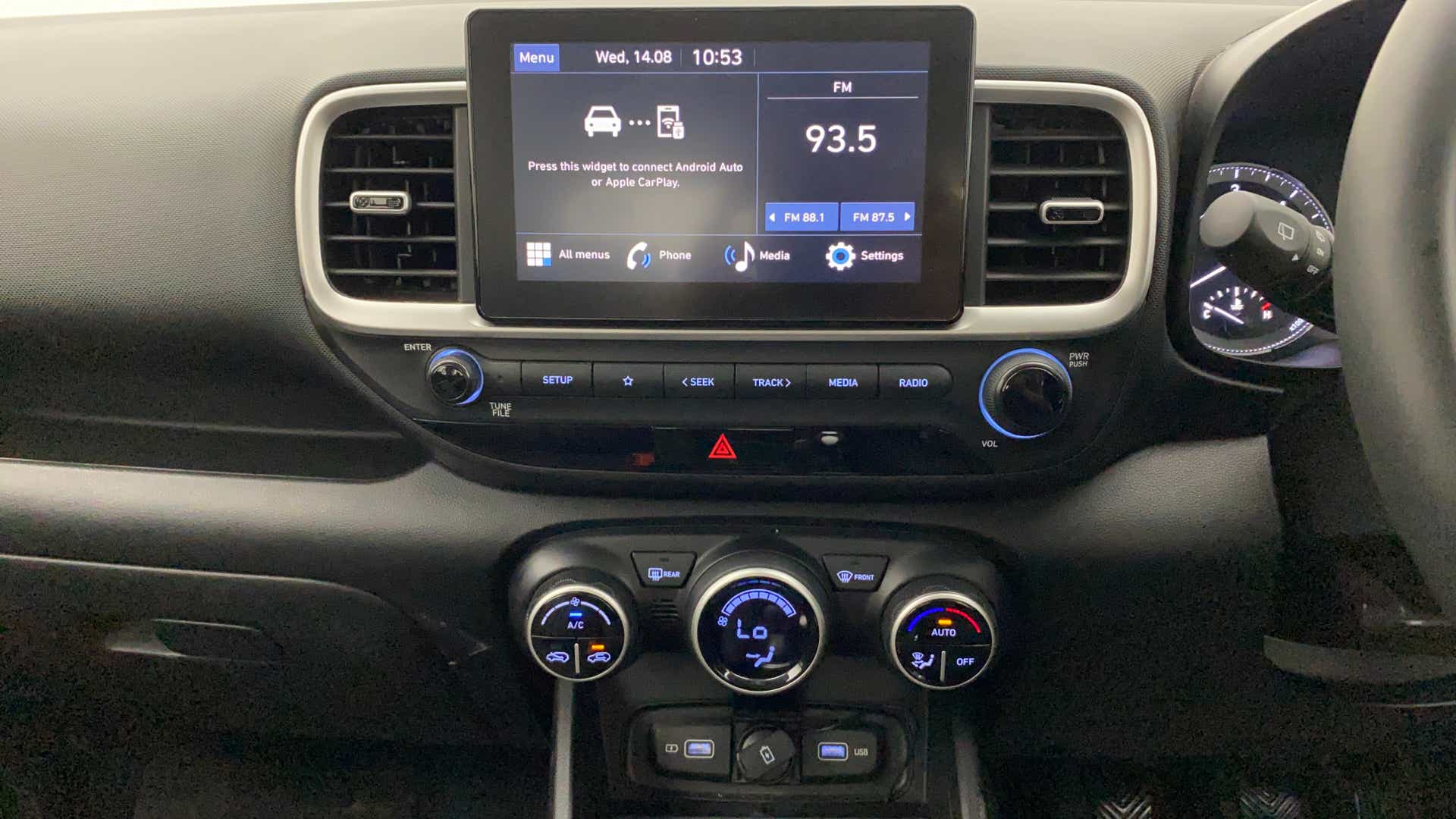 Dashboard and infotainment system of a Hyundai Venue