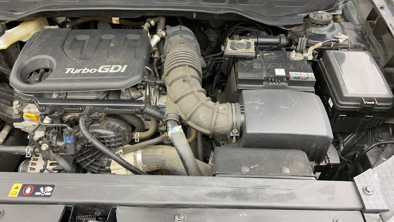 Engine bay view of a Hyundai Venue