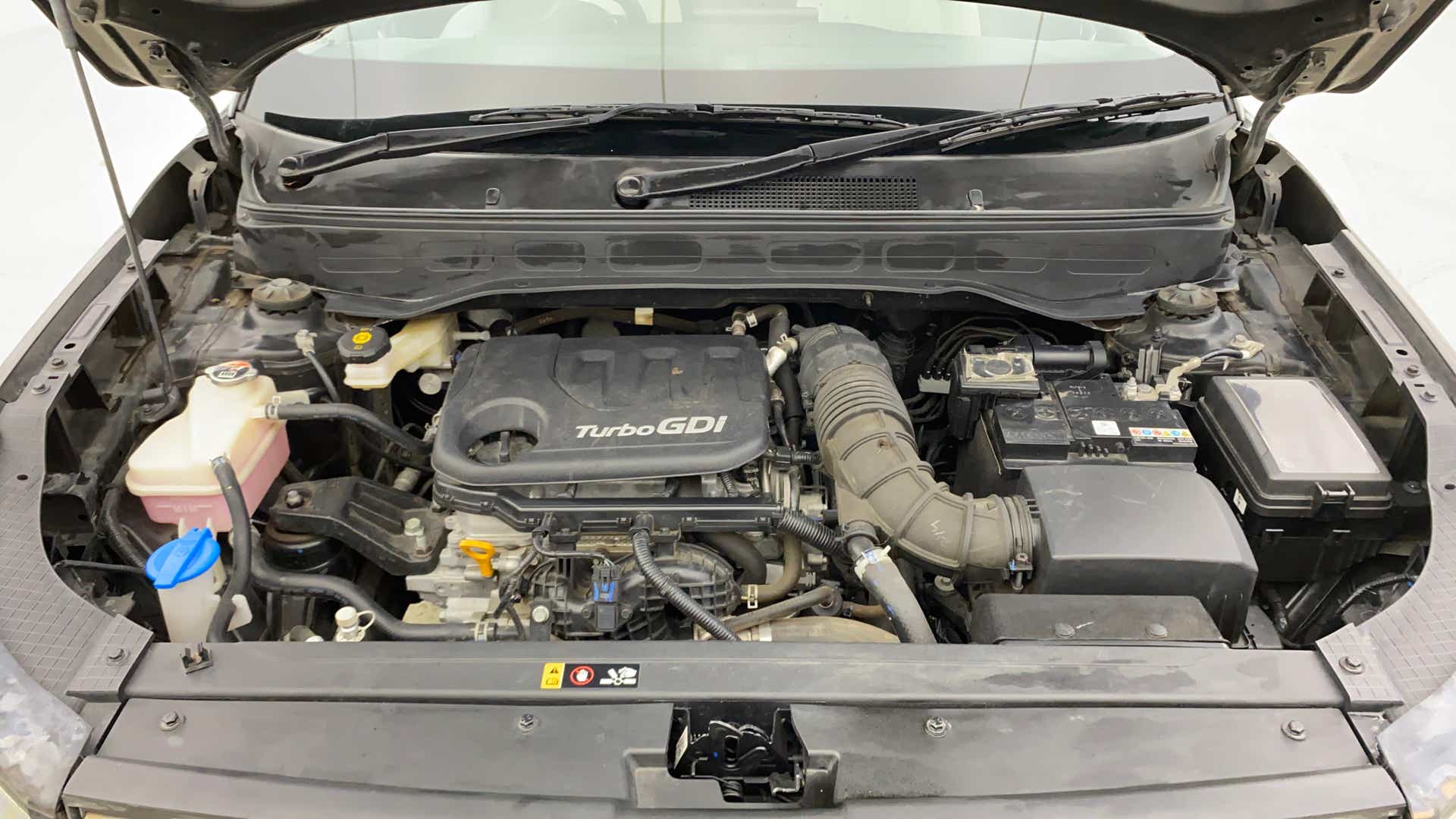 Engine bay of a Hyundai Venue Turbo GDI