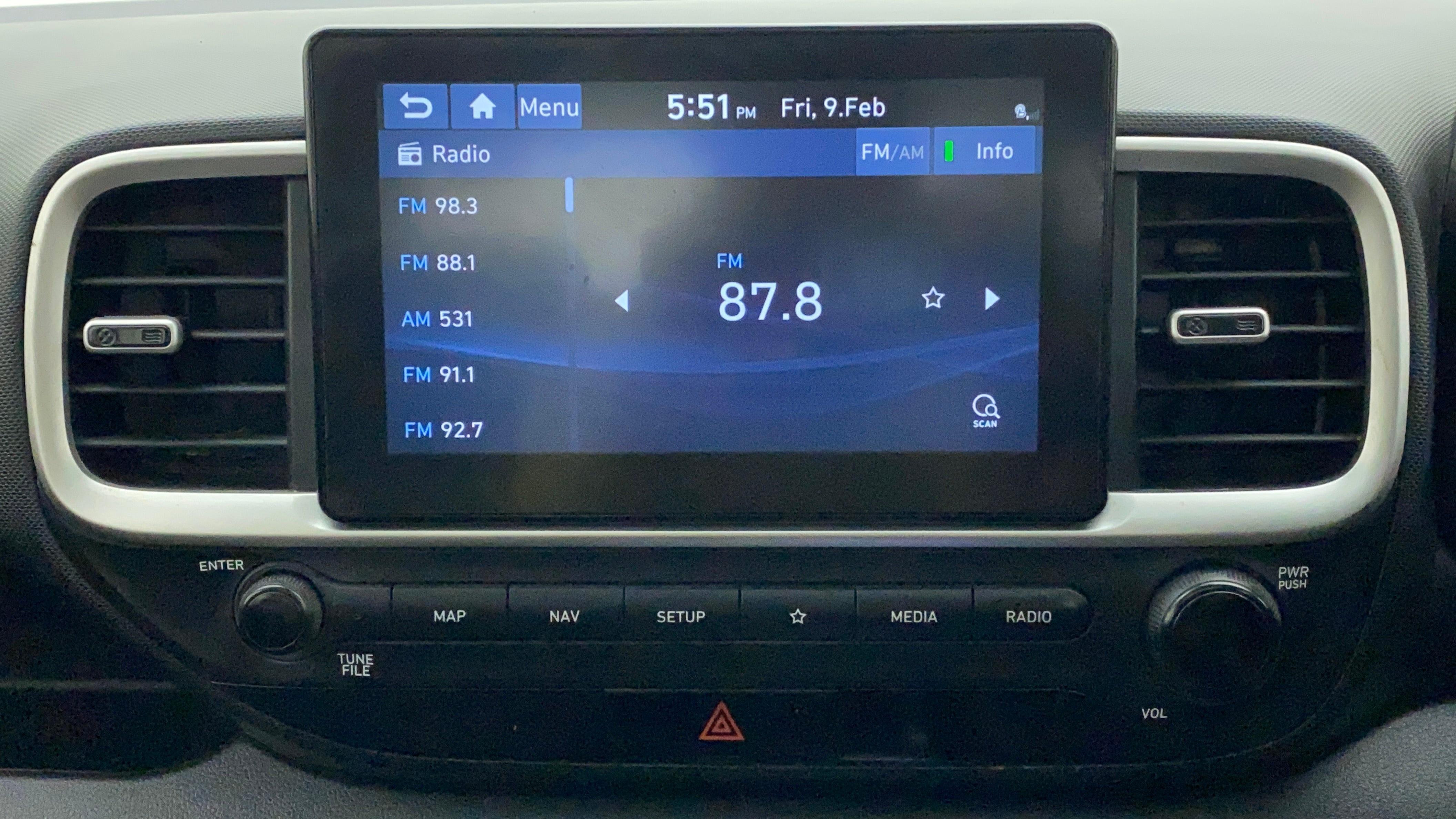 Dashboard infotainment system of a Hyundai Venue